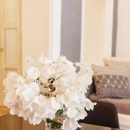 Luxl * Fira (Santorini)